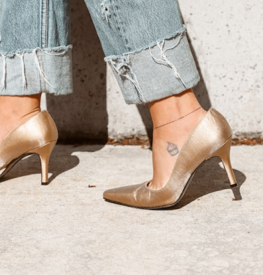 How to measure your feet for high heels